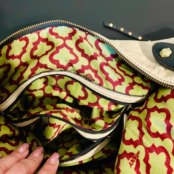 orYANY Leather Handbag Cream Shoulder Bag With Studded black Leather Accents - Picture 9 of 10